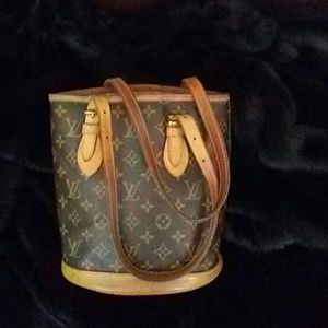 LOUIS VUITTON BAG